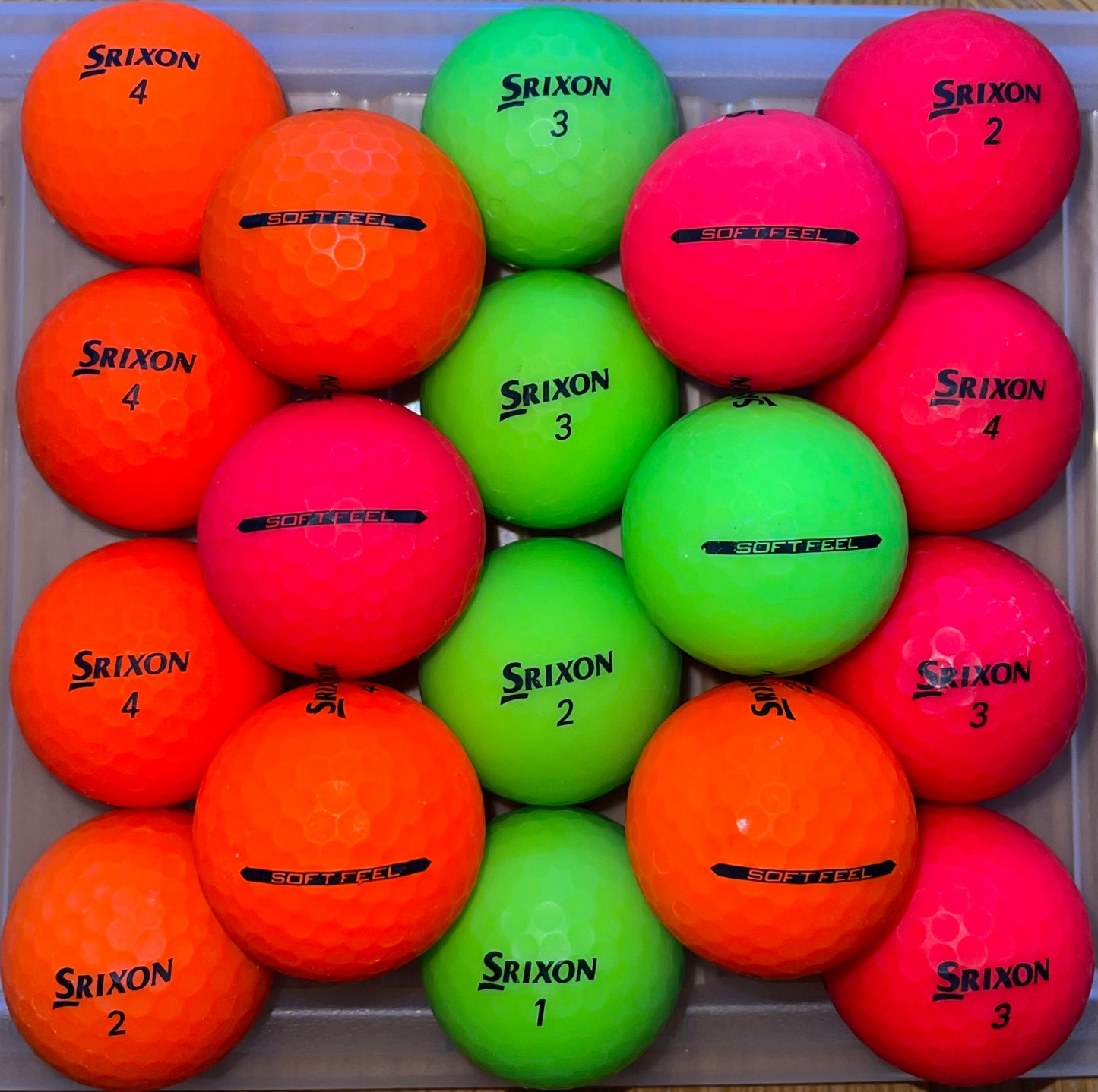 Srixon Soft Feel Coloured Matte