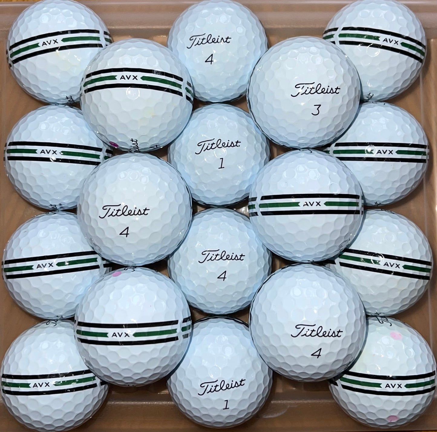 Titleist AVX (enhanced alignment)