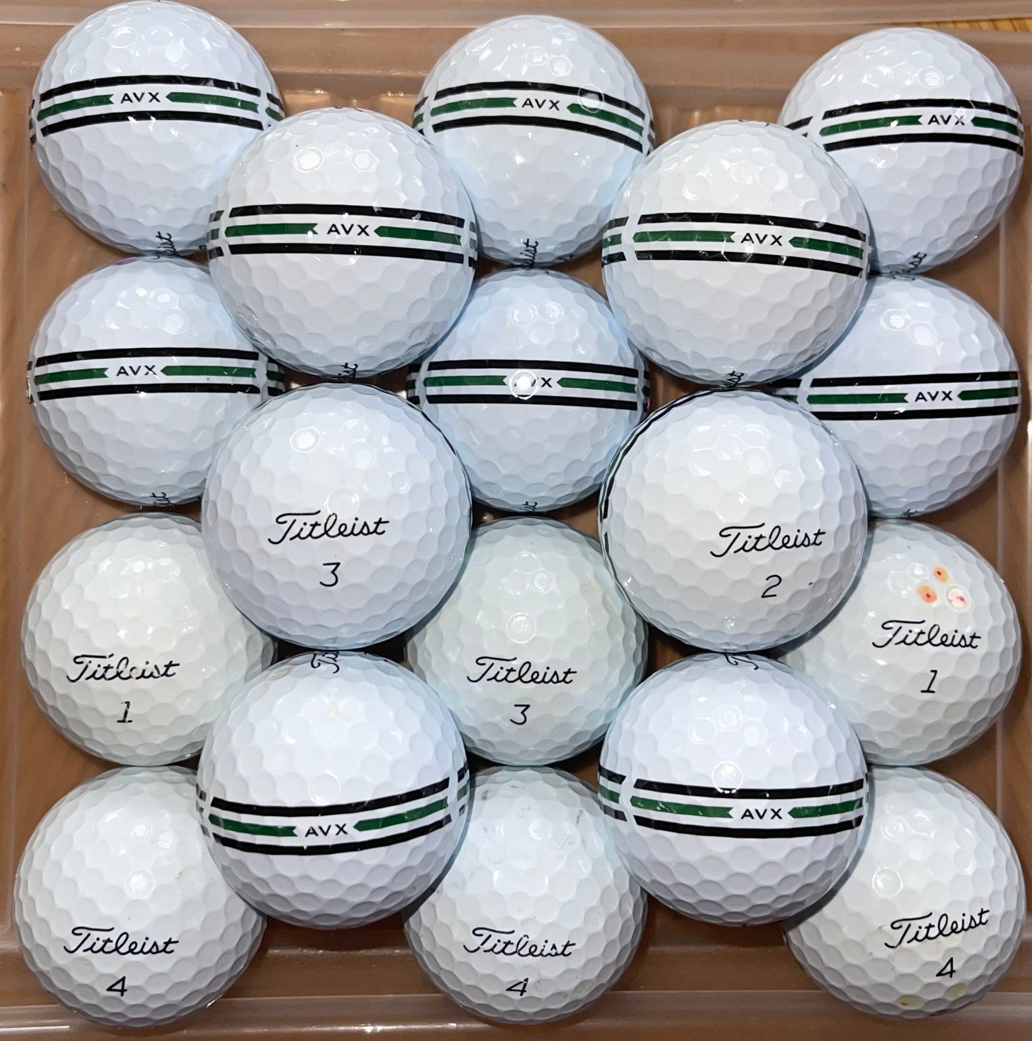 Titleist AVX 2025 Model (Enhanced Alignment Stripe)